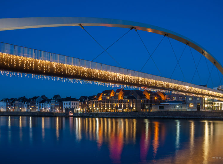 Maastricht, Hoeg Brögk, Hoge Bruge, Voetgangersbrug, Nederland, Limburg, Architecture, Blue Hour, Cityscape, Holland, Netherlands, River, Maas