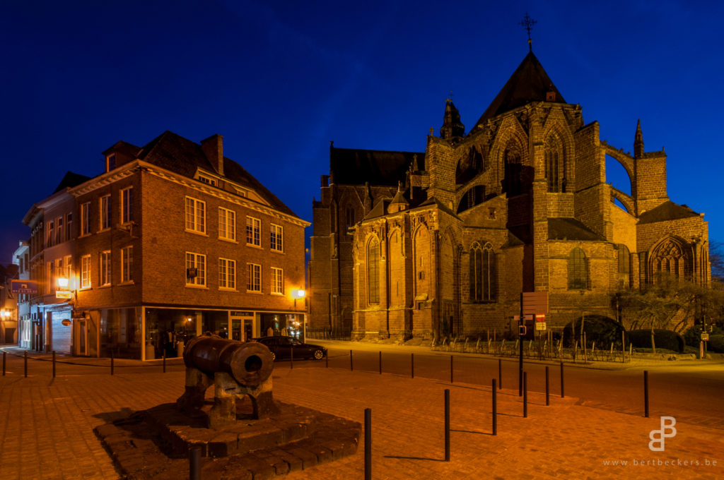 Sint Sulpitiuskerk en de Holle Griet